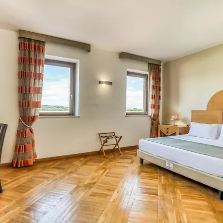 Penthouse Hotel 4*